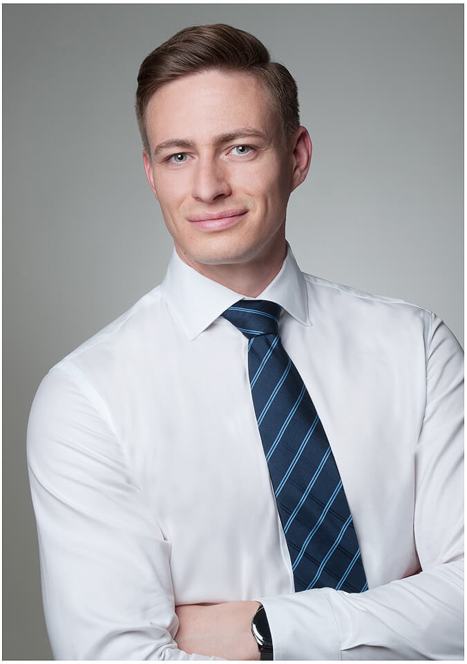 businessportrait muenchen geschaeftsmann krawatte fotostudio shooting