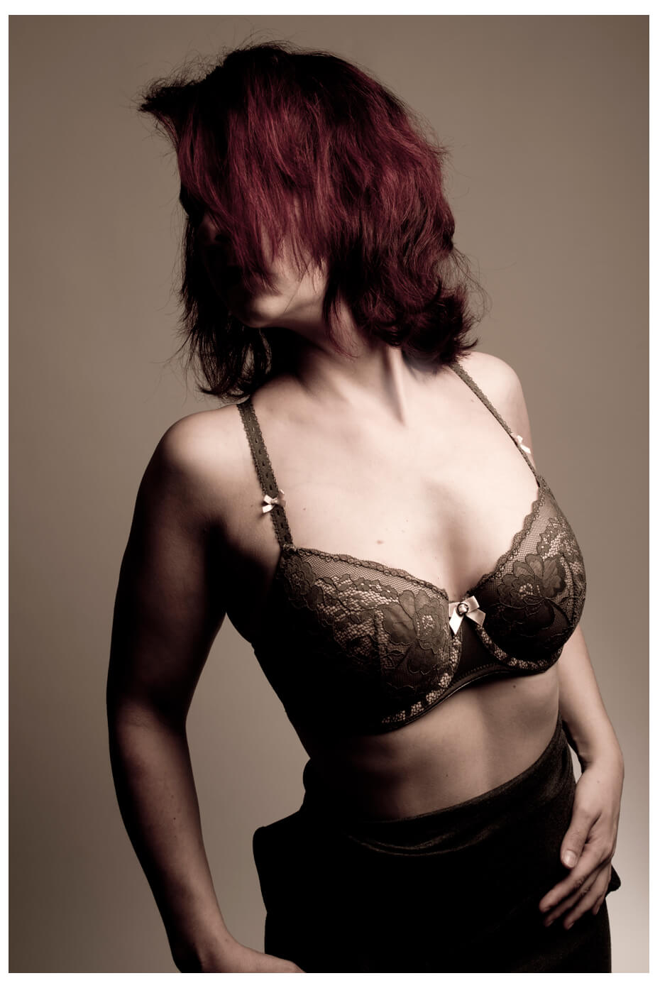 erotisches Fotoshooting, BH
farbig